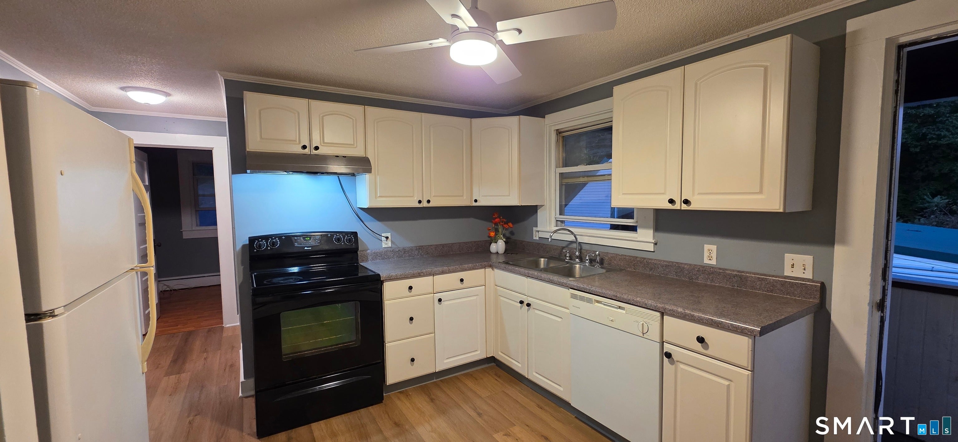 2354 Main Street 2