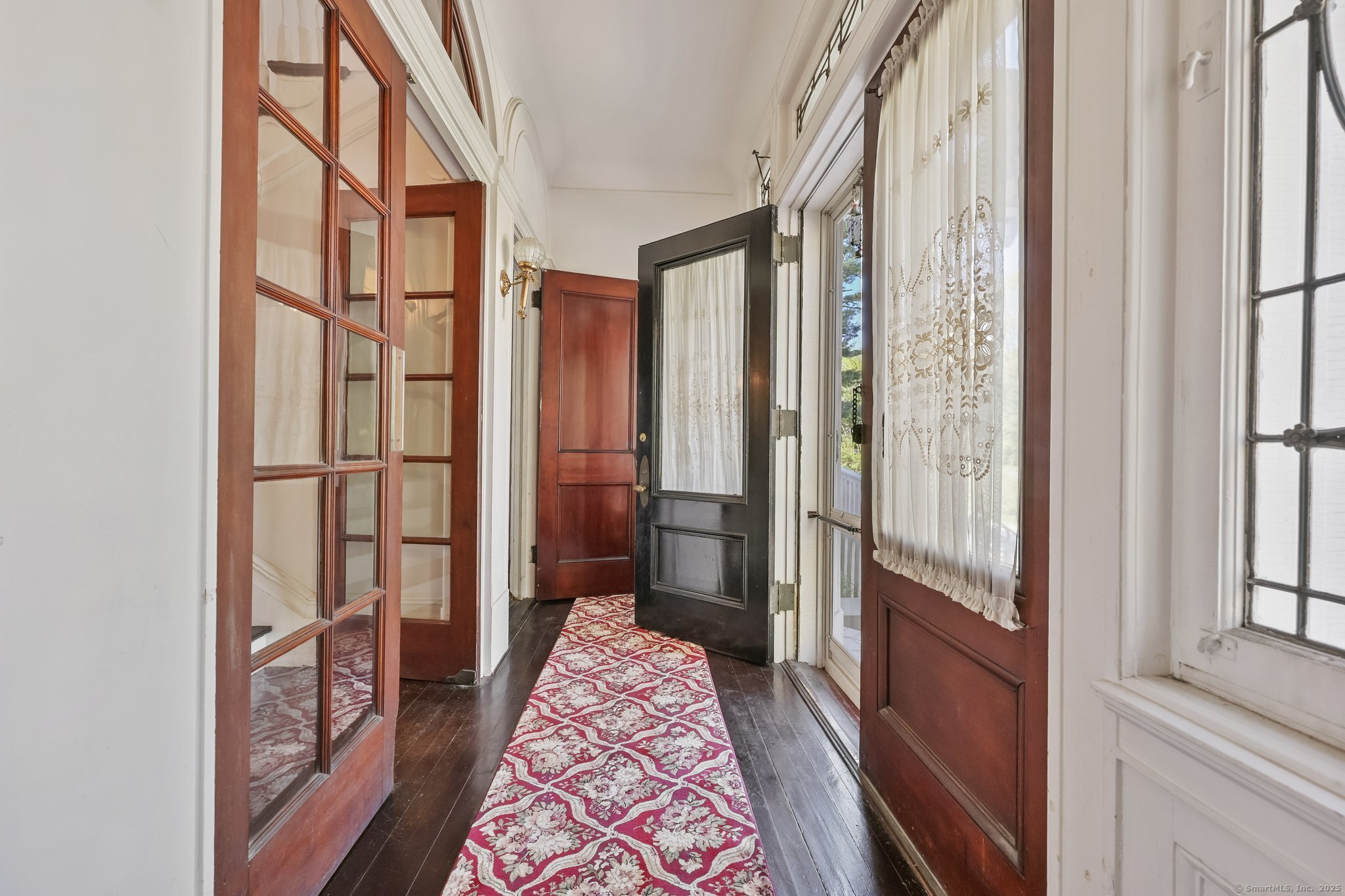 26 Shady Lane, Greenwich, Connecticut image 2
