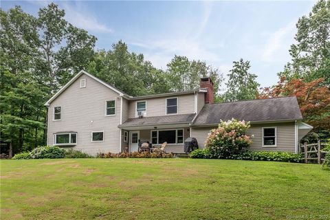 A home in New Milford