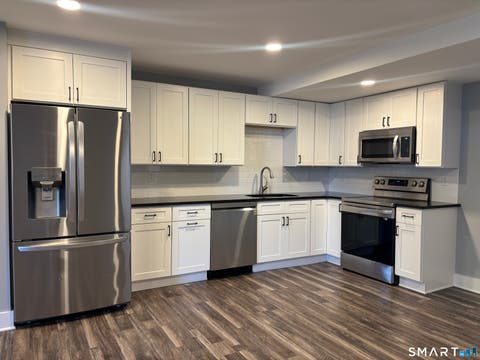 Photo of 303 Norwich New London Turnpike #G, Montville, CT 06382 (MLS # 24197413)