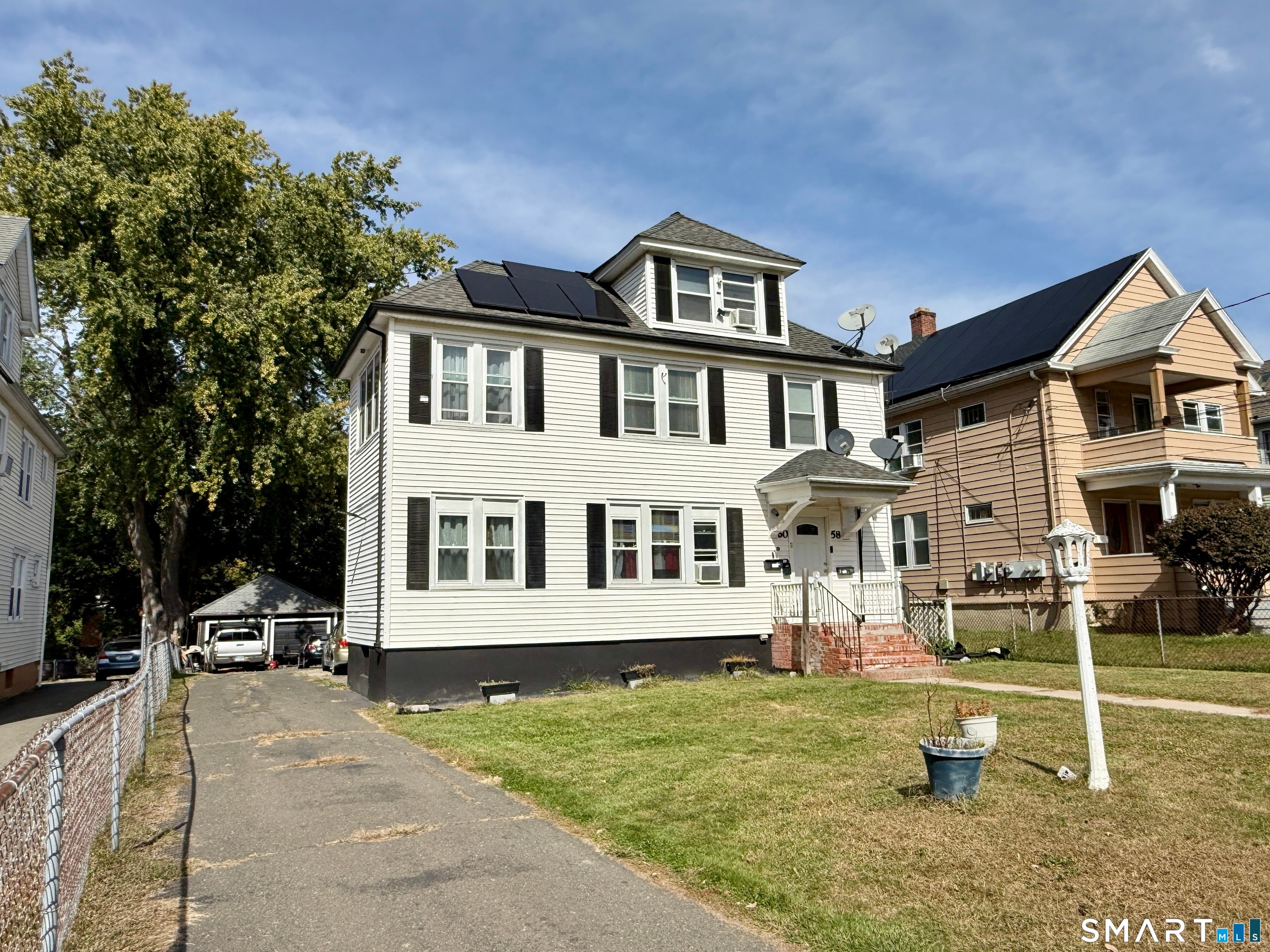 58-60 Sherbrooke Avenue