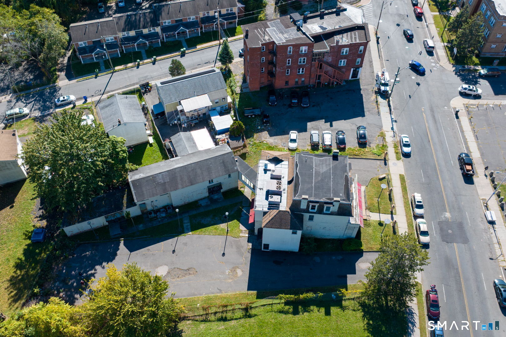 2404 Main Street