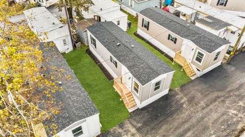 Tiny photo for 55 Sugar Street #10, Newtown, CT 06470 (MLS # 24132968)