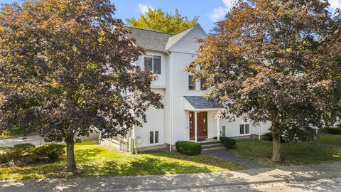 Photo of 103 Hamden Avenue #B, Waterbury, CT 06704 (MLS # 24154166)