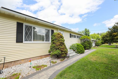 12 London Road Windsor CT 06095