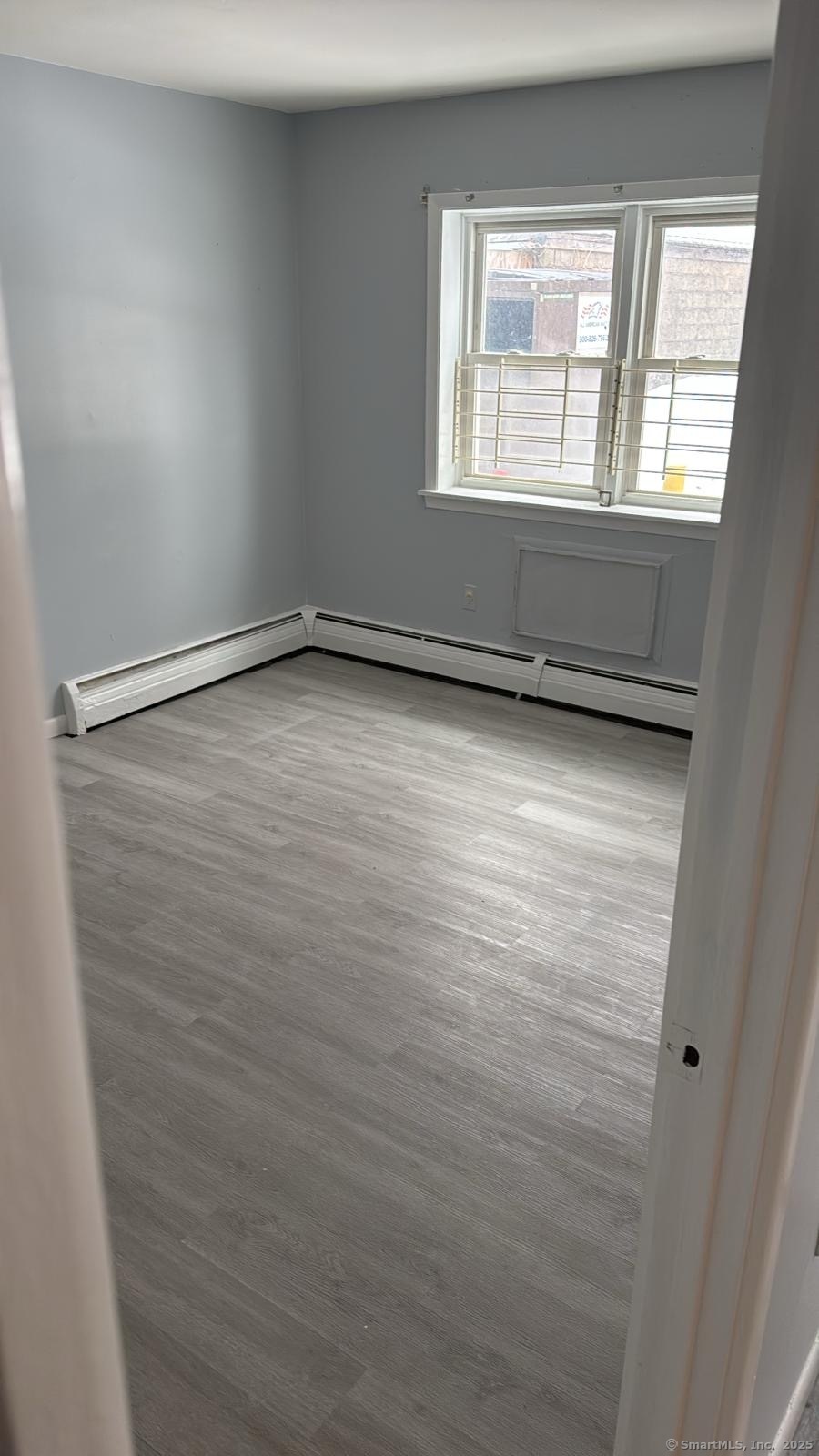 Rental Property at Oak Street, Bridgeport, Connecticut - Bedrooms: 1 
Bathrooms: 1 
Rooms: 4  - $1,600 MO.