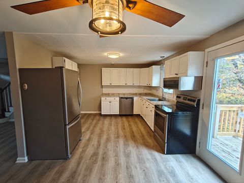 Tiny photo for 700 High St Extension #D, Thomaston, CT 06787 (MLS # 24138104)