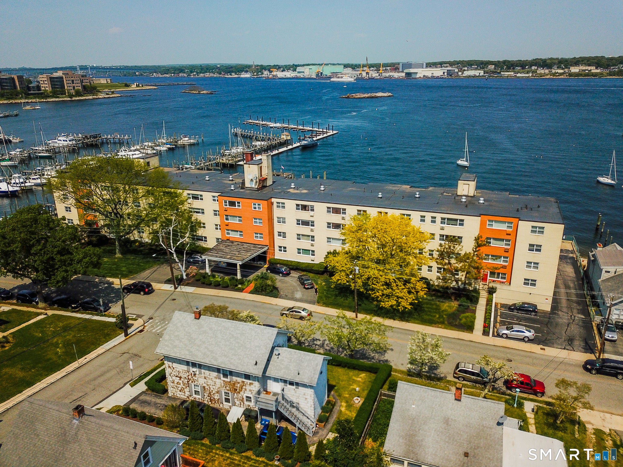292 Pequot Avenue B2