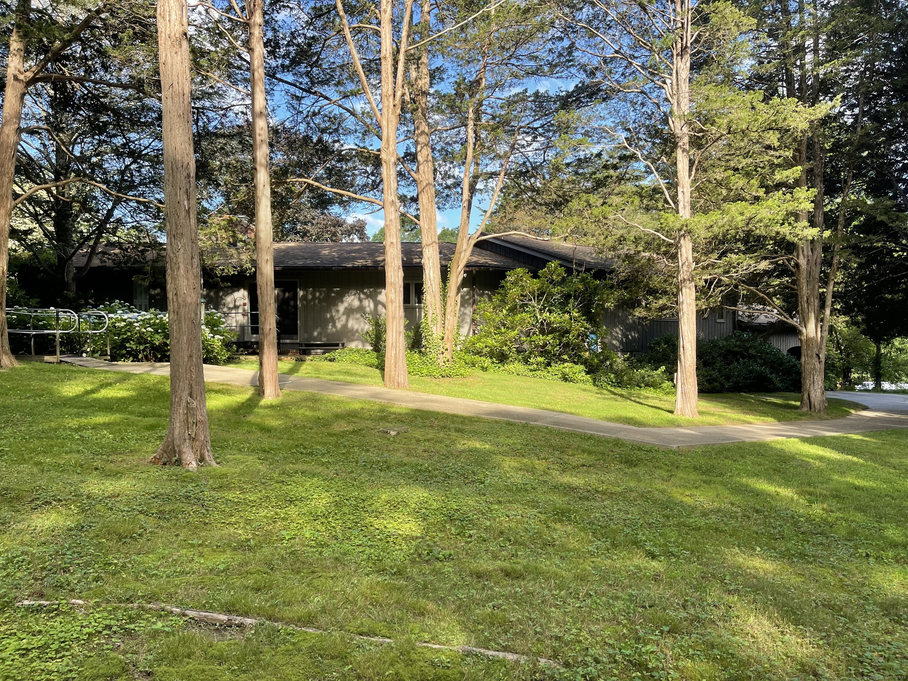 118 Flintlock Road