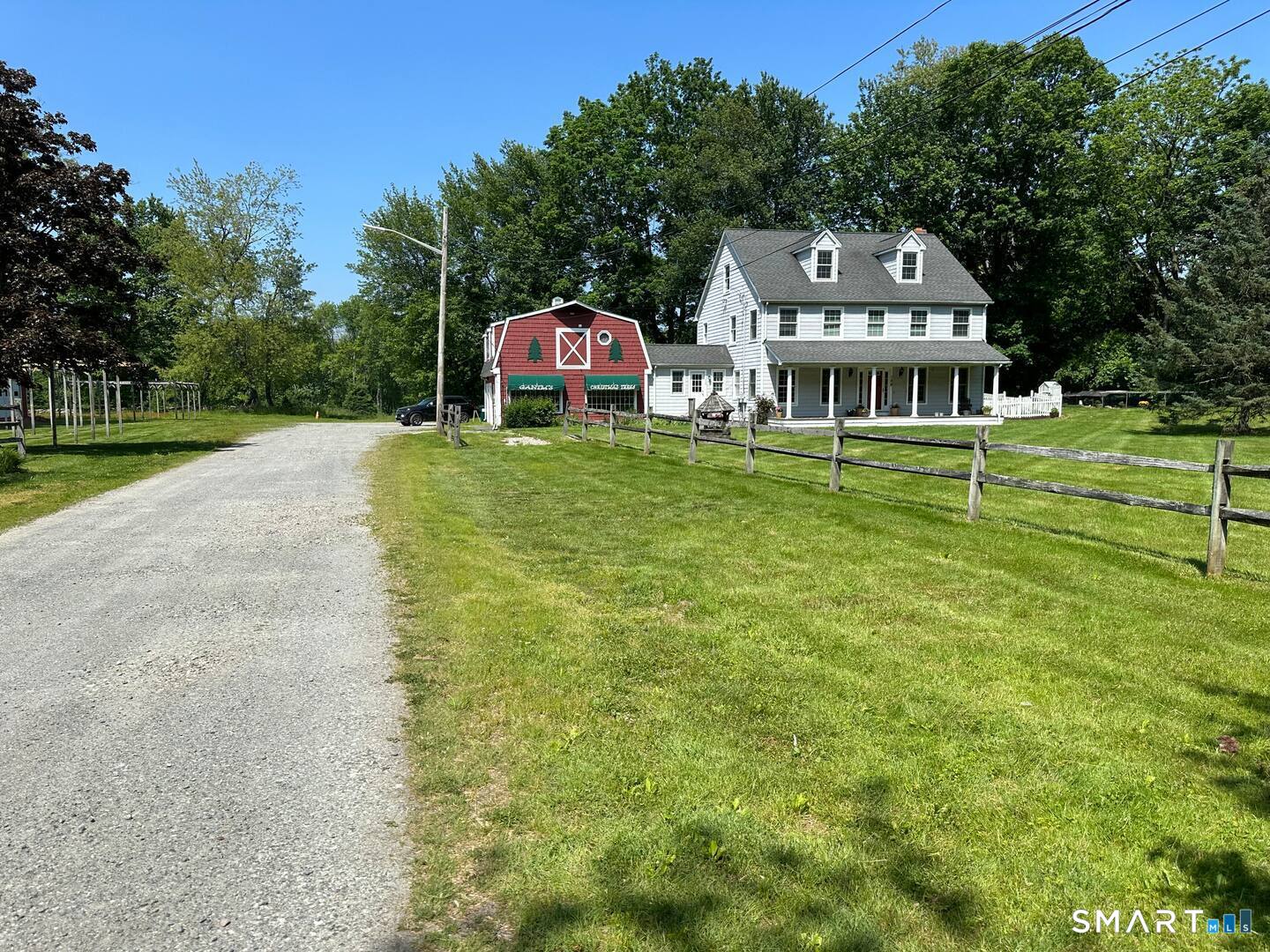128 Center Road