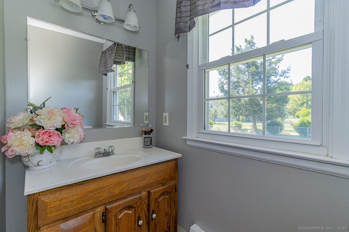 59 Valley Drive, Berlin, Connecticut image 28