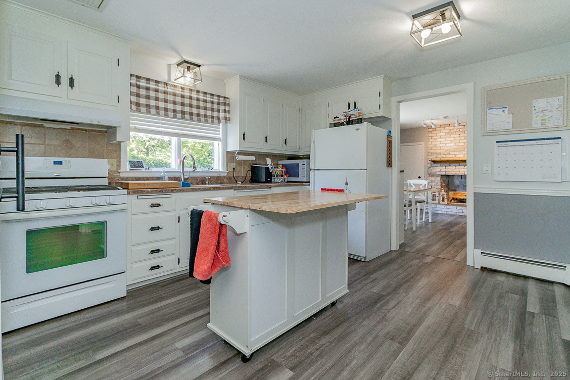 59 Valley Drive, Berlin, Connecticut image 9