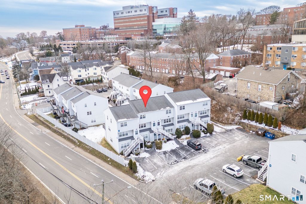 Photo of 29 Van Buren Avenue #APT I3, Norwalk, CT 06850 (MLS # 24150040)