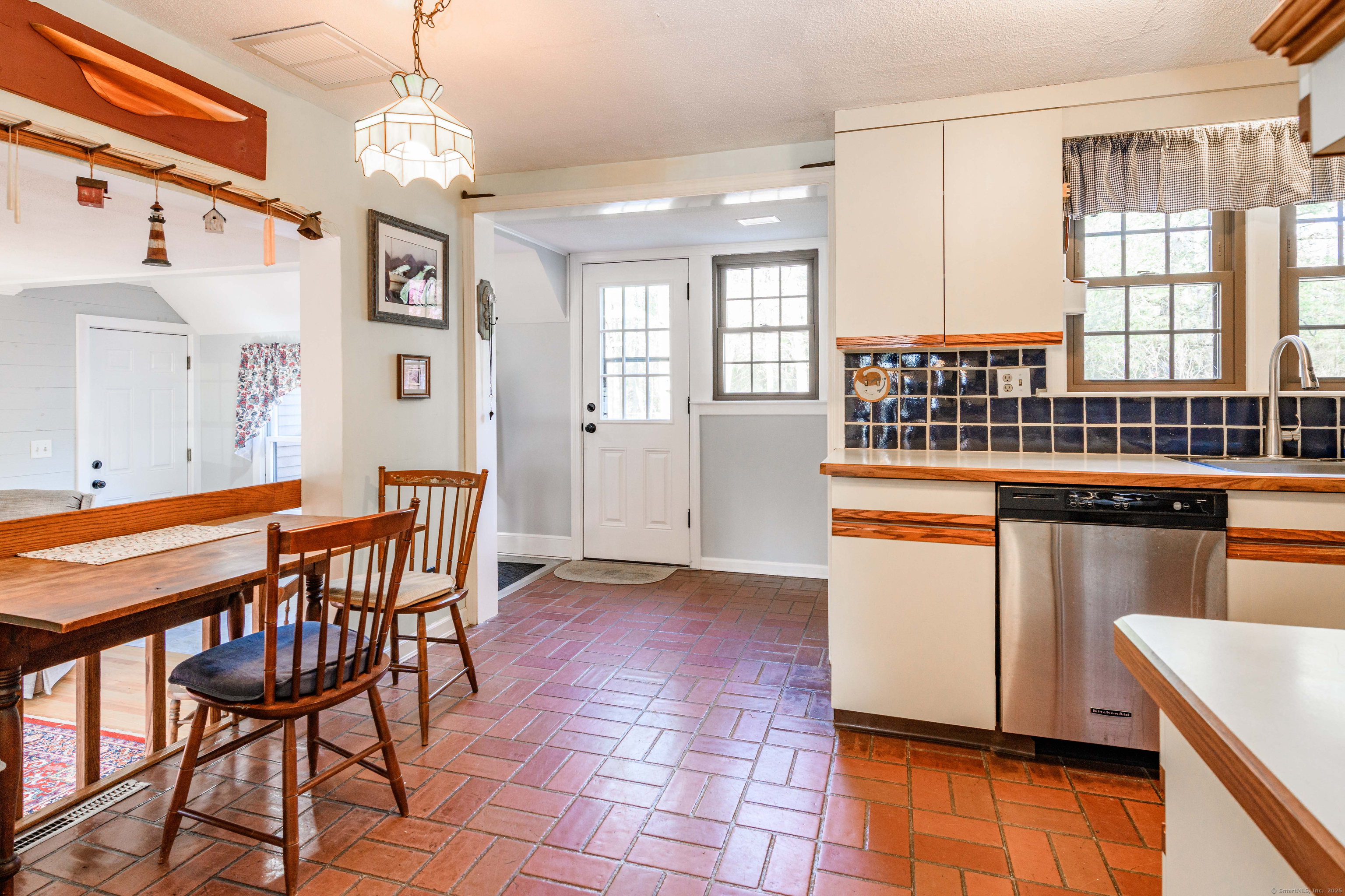 49 Sylvan Street, Avon, Connecticut image 18