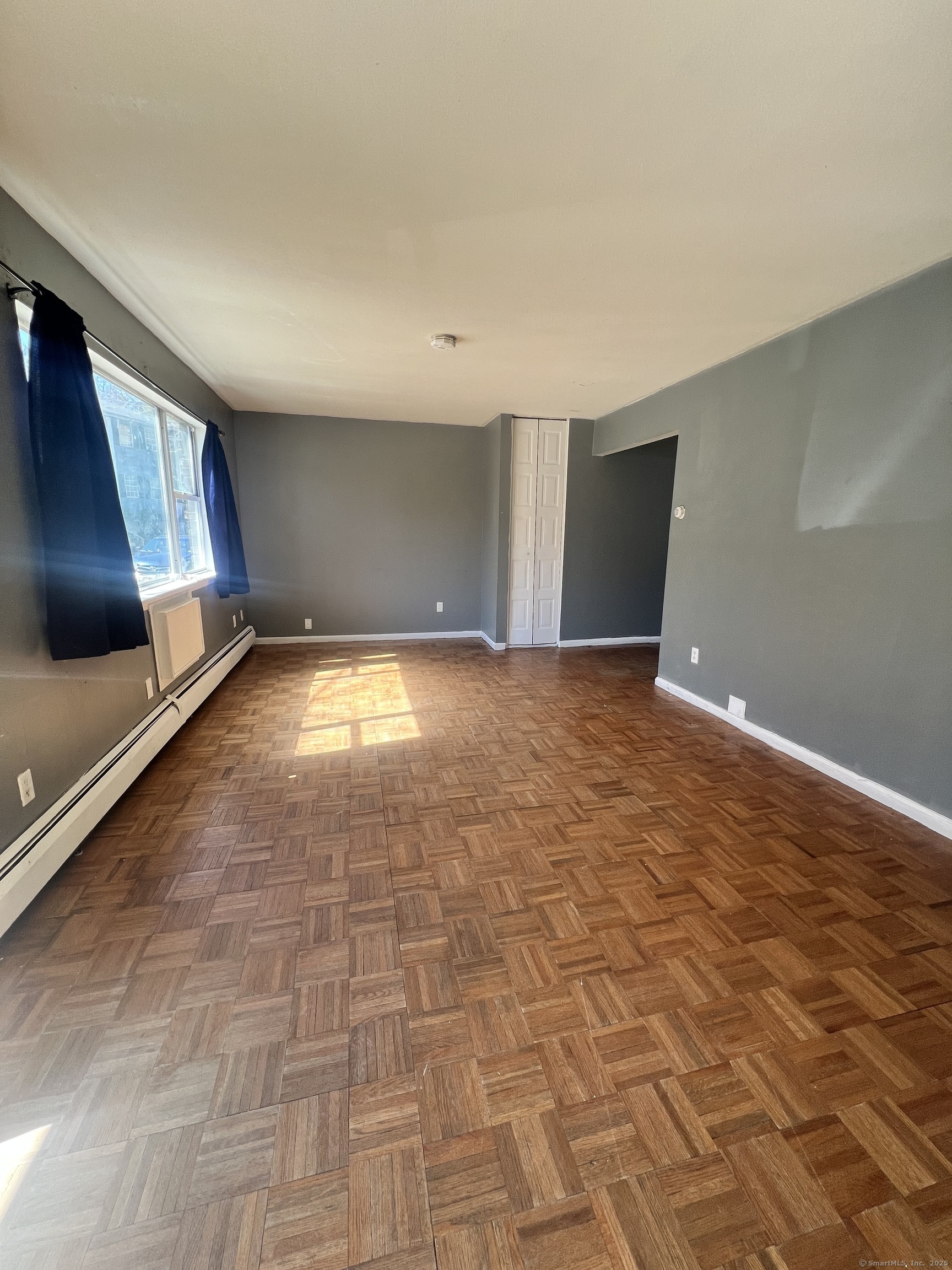 Rental Property at Angel Drive Apt B, Waterbury, Connecticut - Bedrooms: 3 
Bathrooms: 2 
Rooms: 7  - $1,400 MO.