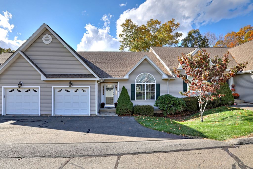 Photo of 30 Prosperity Court #8, Southington, CT 06489 (MLS # 24134724)