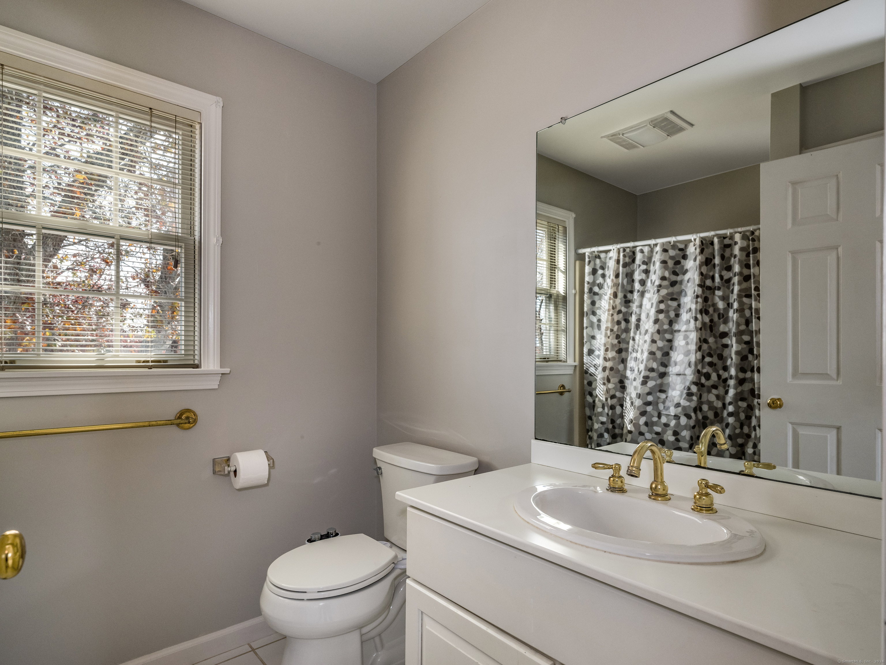 13 Longview Terrace #13, Madison, Connecticut image 23