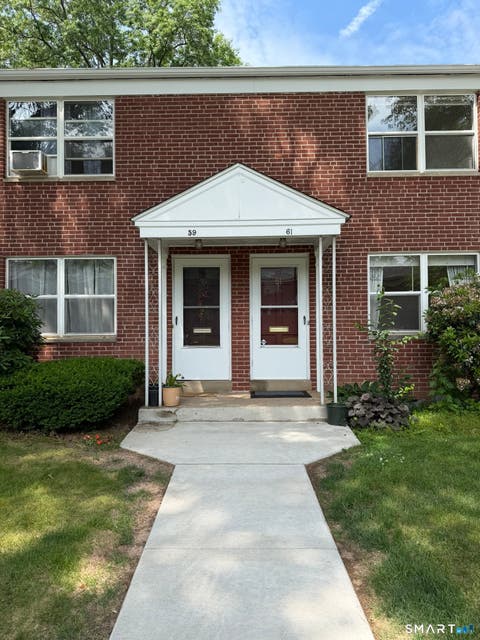 Tiny photo for 61 Arnold Way #61, West Hartford, CT 06119 (MLS # 24182909)