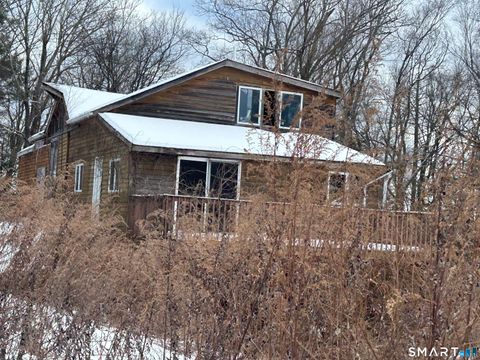 56 Walnut Tree Hill Road Newtown CT 06482