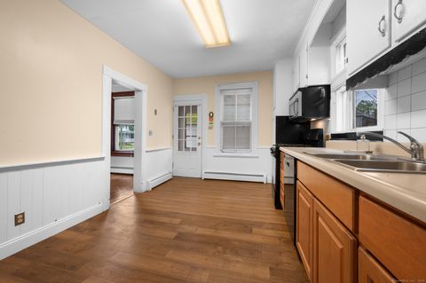 Tiny photo for 175 Lincoln Street, Middletown, CT 06457 (MLS # 24143114)