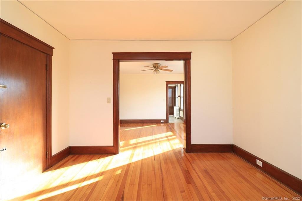 Stamford, Connecticut 06905, United States, 2 Bedrooms Bedrooms, ,1 BathroomBathrooms,Residential,Active,92312