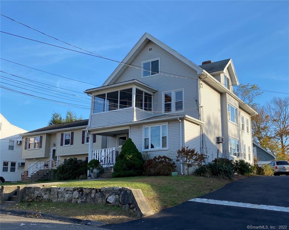 Stamford, Connecticut 06905, United States, 2 Bedrooms Bedrooms, ,1 BathroomBathrooms,Residential,Active,92312