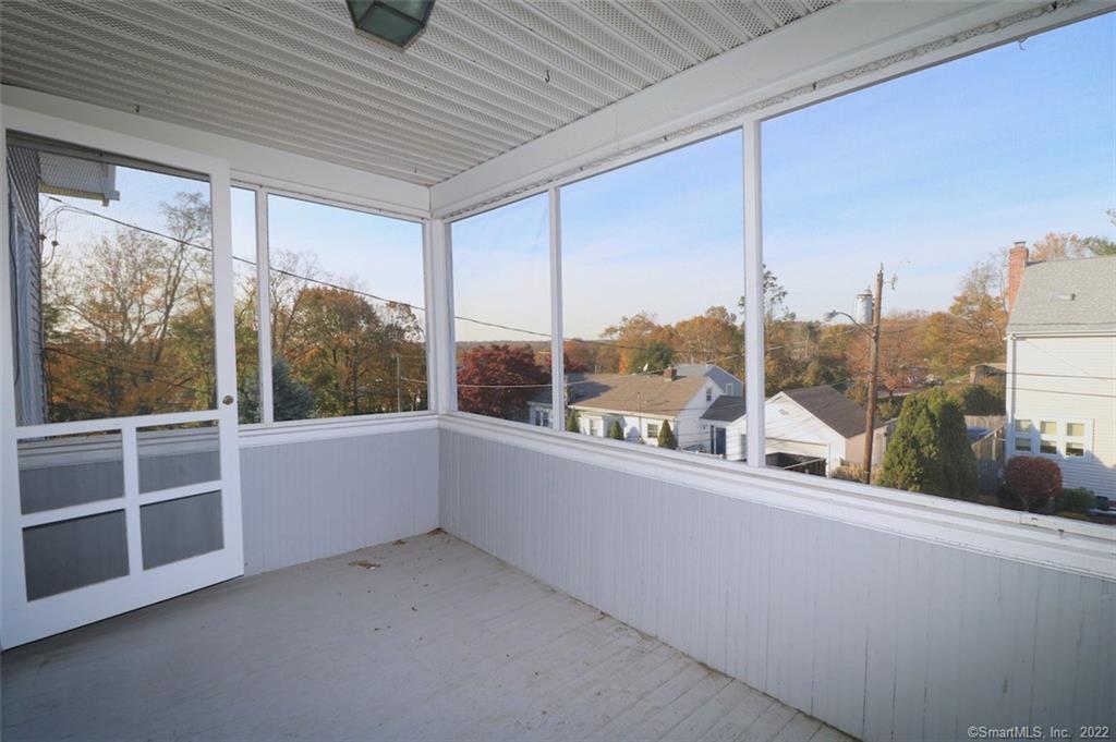 Stamford, Connecticut 06905, United States, 2 Bedrooms Bedrooms, ,1 BathroomBathrooms,Residential,Active,92312