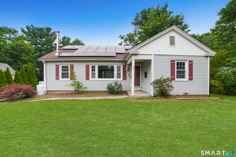 Homes For Sale - 824 Randolph Road<br/> Middletown, CT 06457