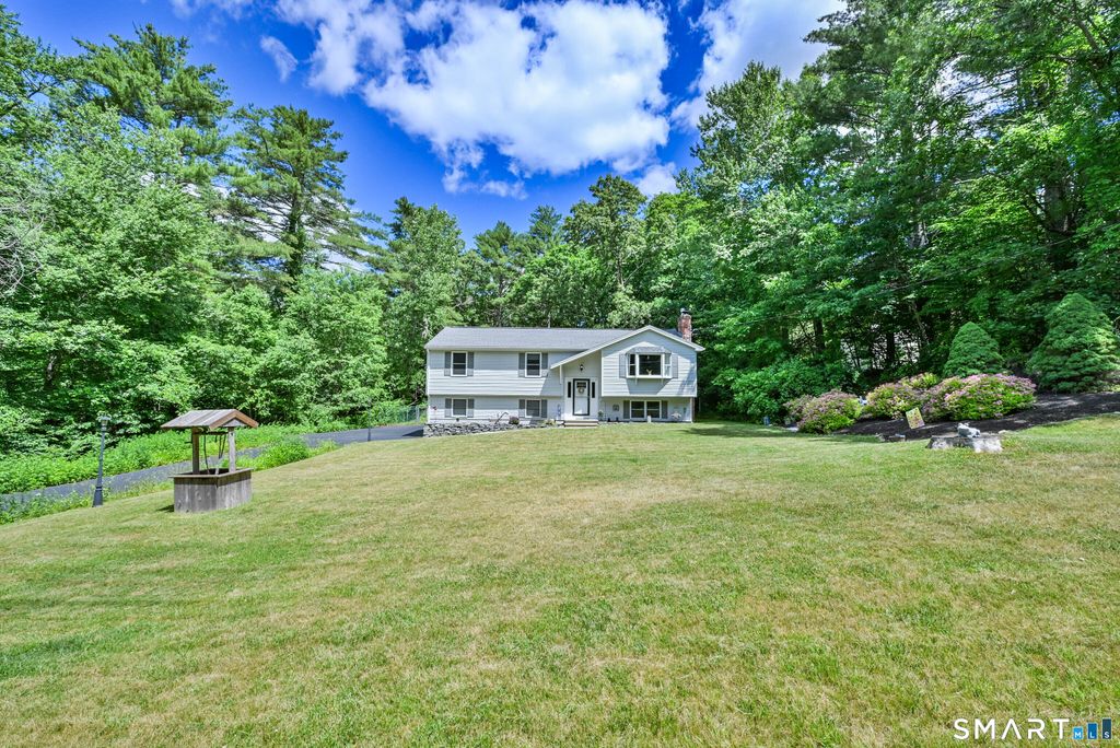 Photo of 286 Quaddick Town Farm Road, Thompson, CT 06277 (MLS # 24184720)