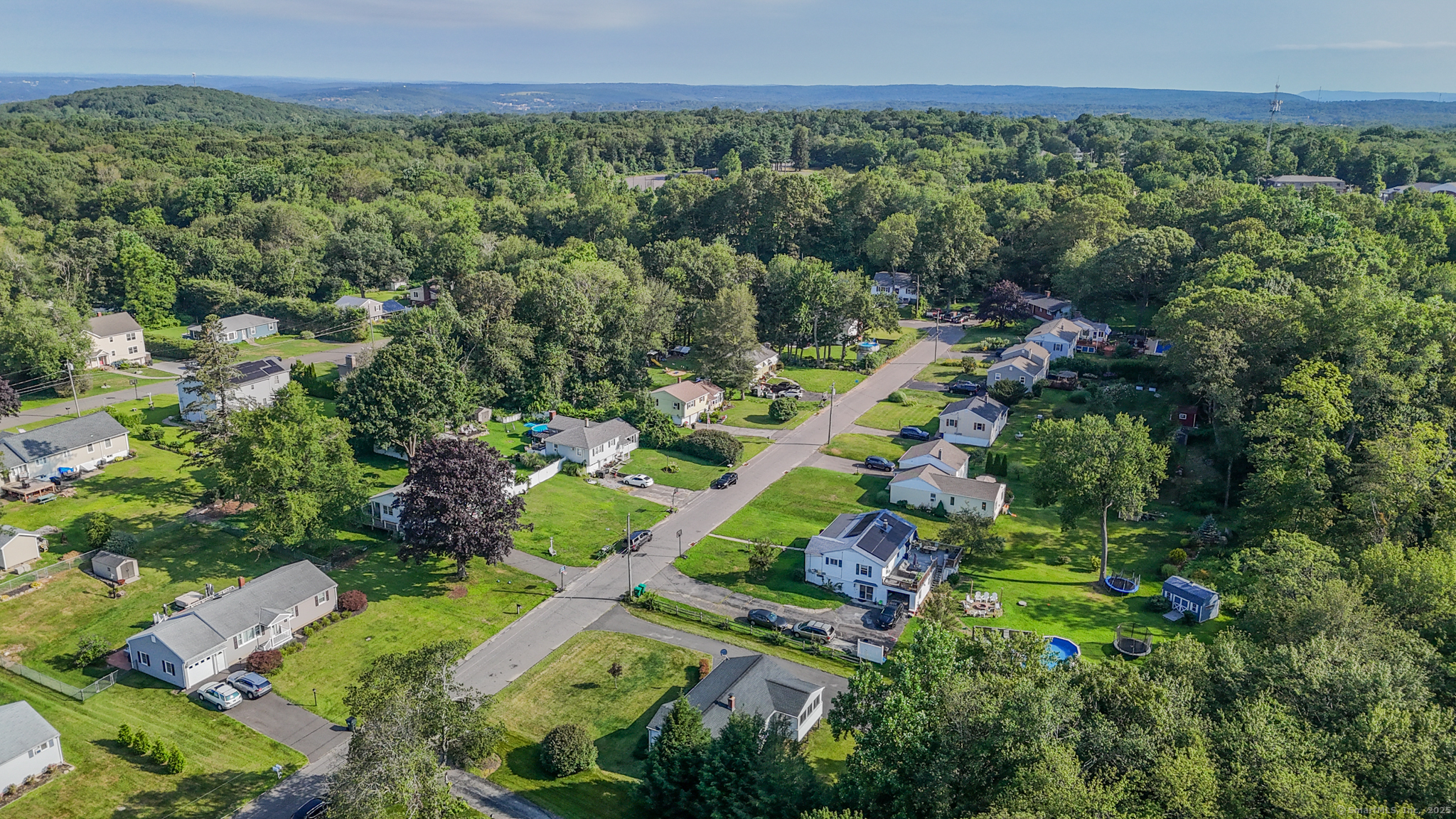 10 Colonial Drive