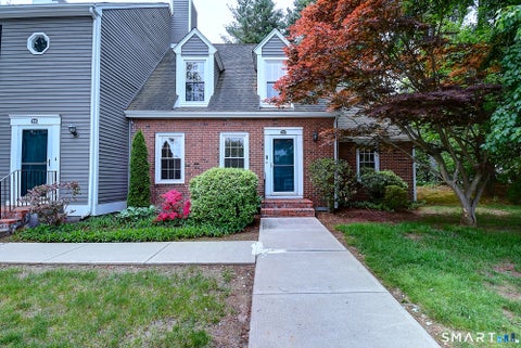 Condo For Sale - 416 Georgetown Drive #416<br/> Glastonbury, CT 06033