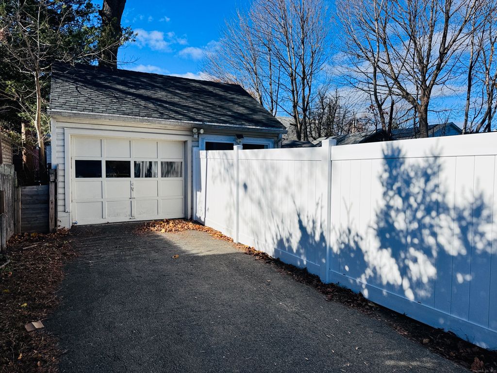 Photo of 71 Oakland Street, Stratford, CT 06615 (MLS # 24143053)