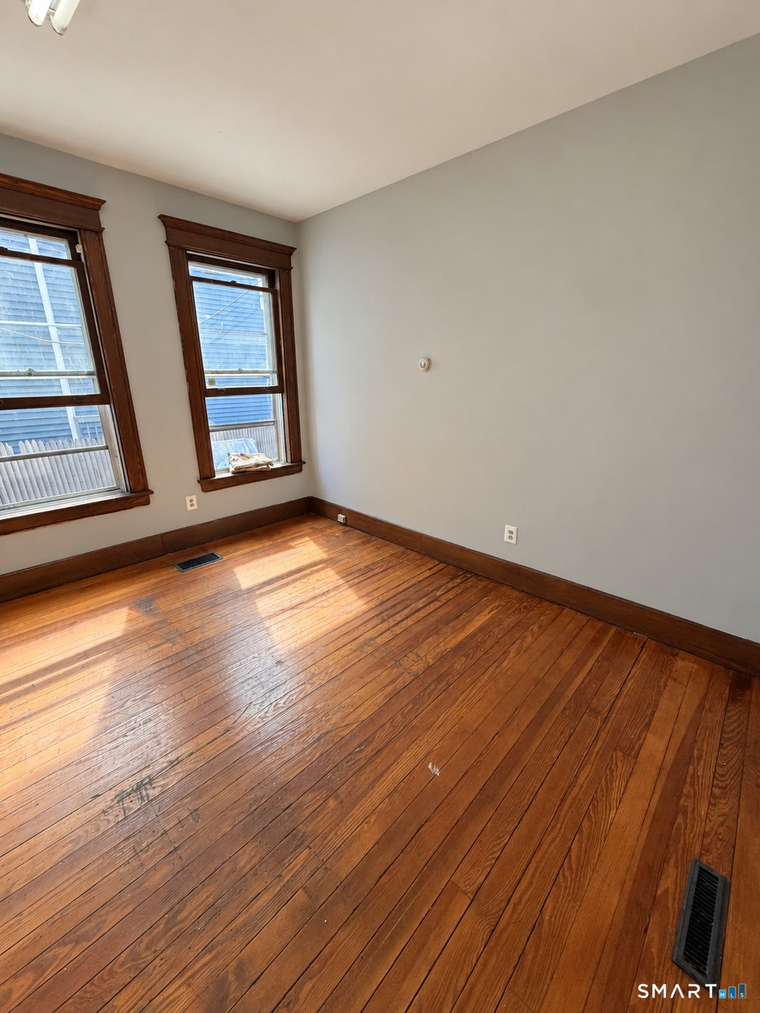 810 North Avenue