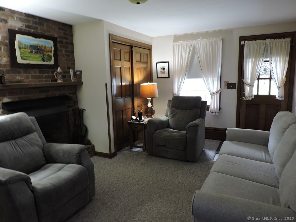 17 Broad Brook Road