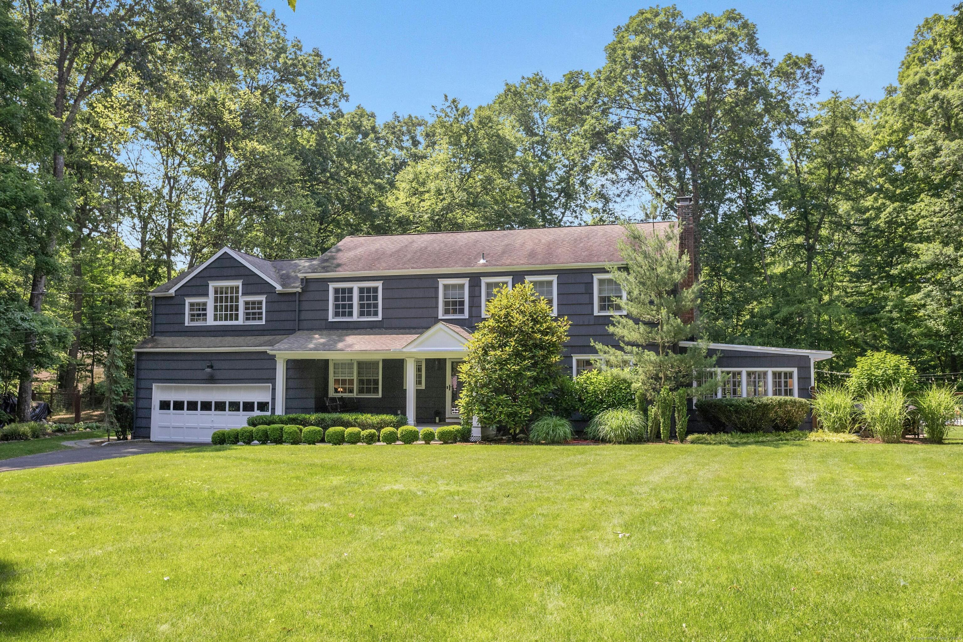21 Roxbury Lane
