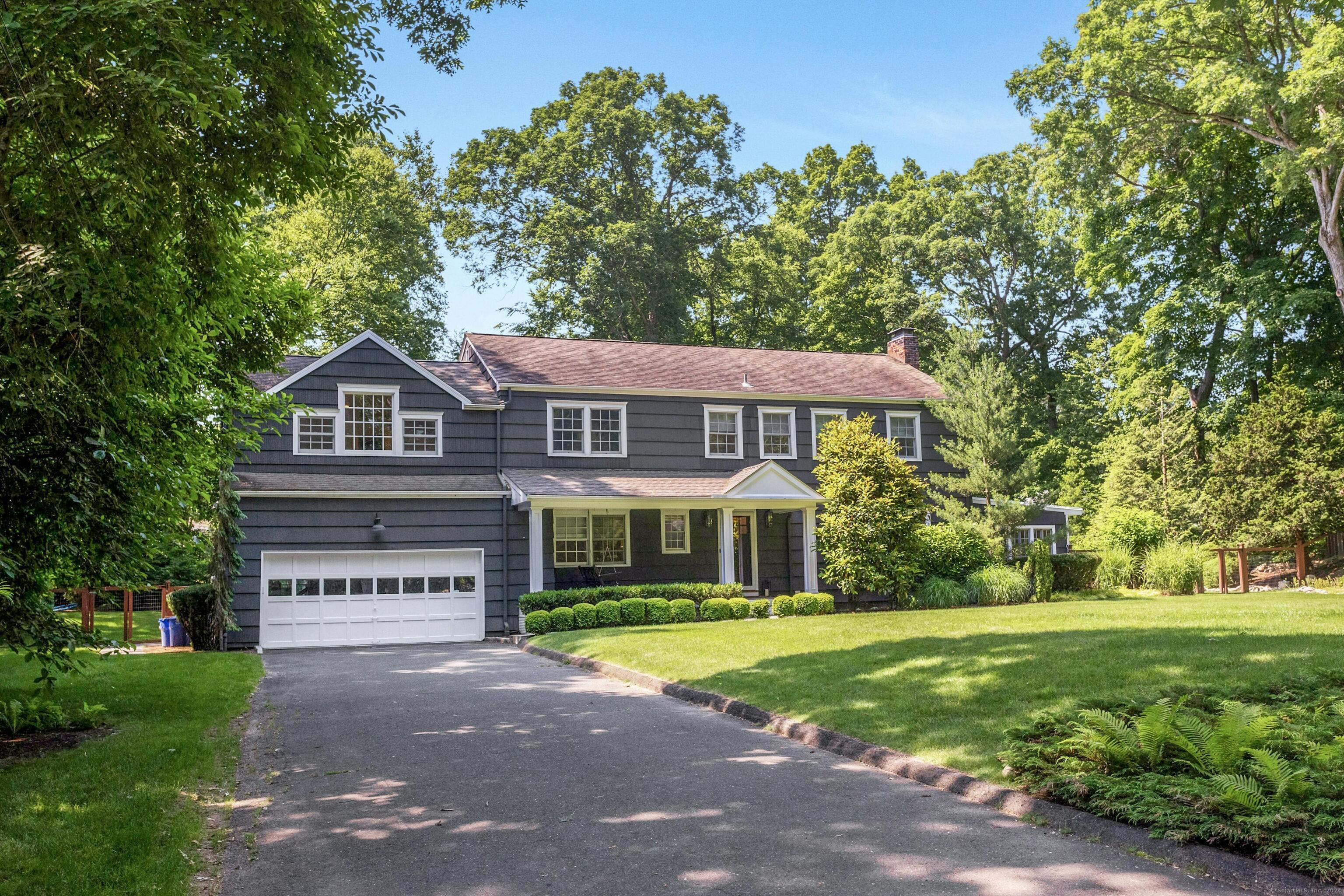 21 Roxbury Lane