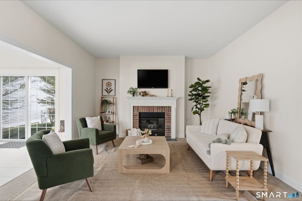 Photo of 2 Cherry Hill Court #2, Farmington, CT 06032 (MLS # 24146850)