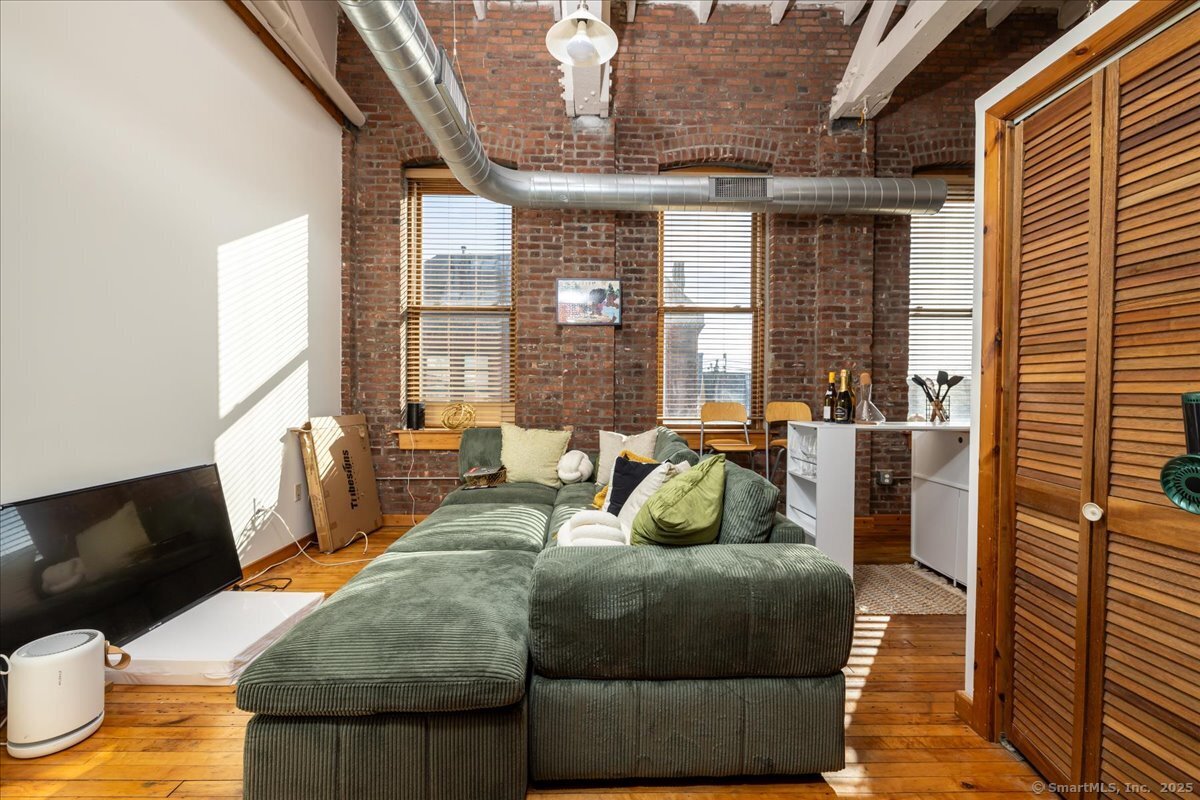 325 Lafayette Street #1302, Bridgeport, Connecticut image 4