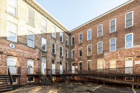 325 Lafayette Street Unit 1302, Bridgeport, CT 06604 - #: 24077304