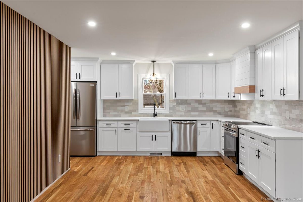 7 Center Road, Waterford, Connecticut image 5