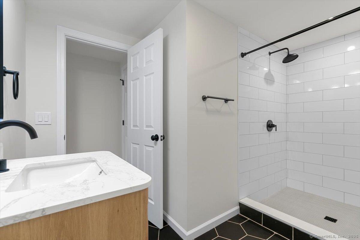 7 Center Road, Waterford, Connecticut image 16