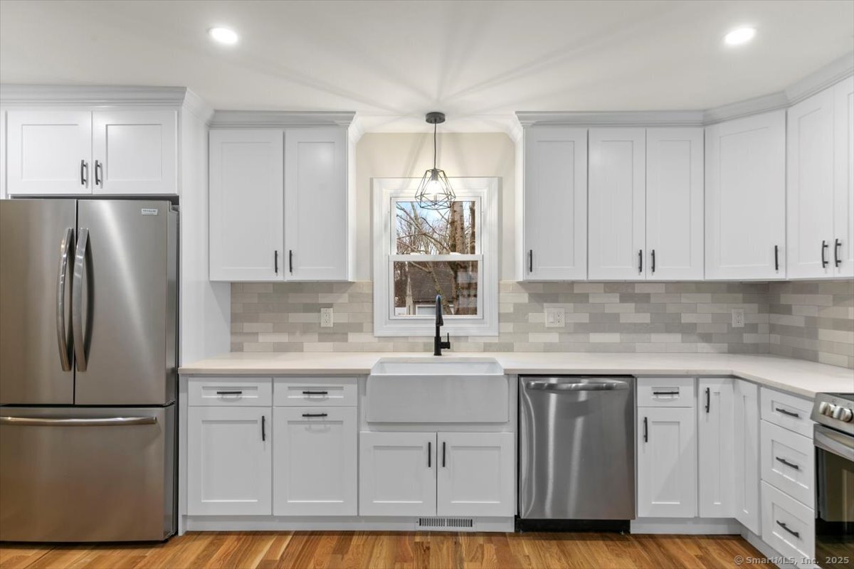 7 Center Road, Waterford, Connecticut image 6