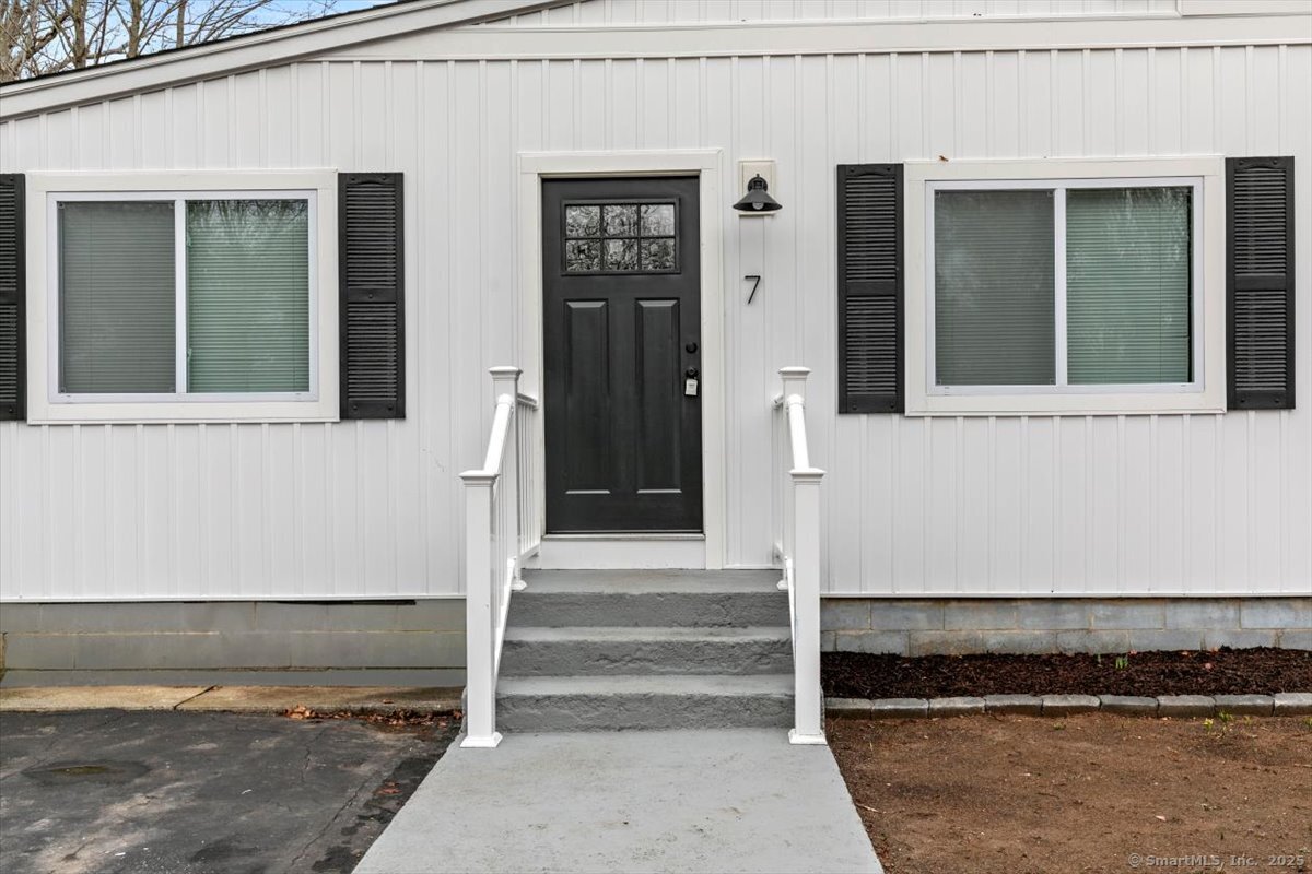 7 Center Road, Waterford, Connecticut image 2