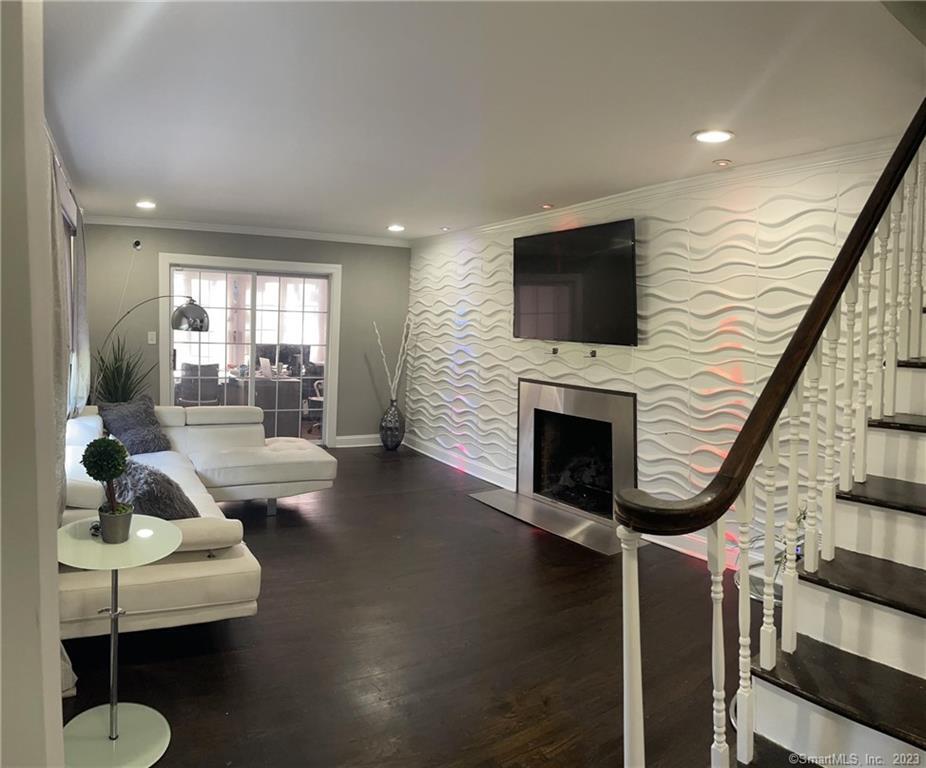 665 W Main Street, West Haven, Connecticut image 3