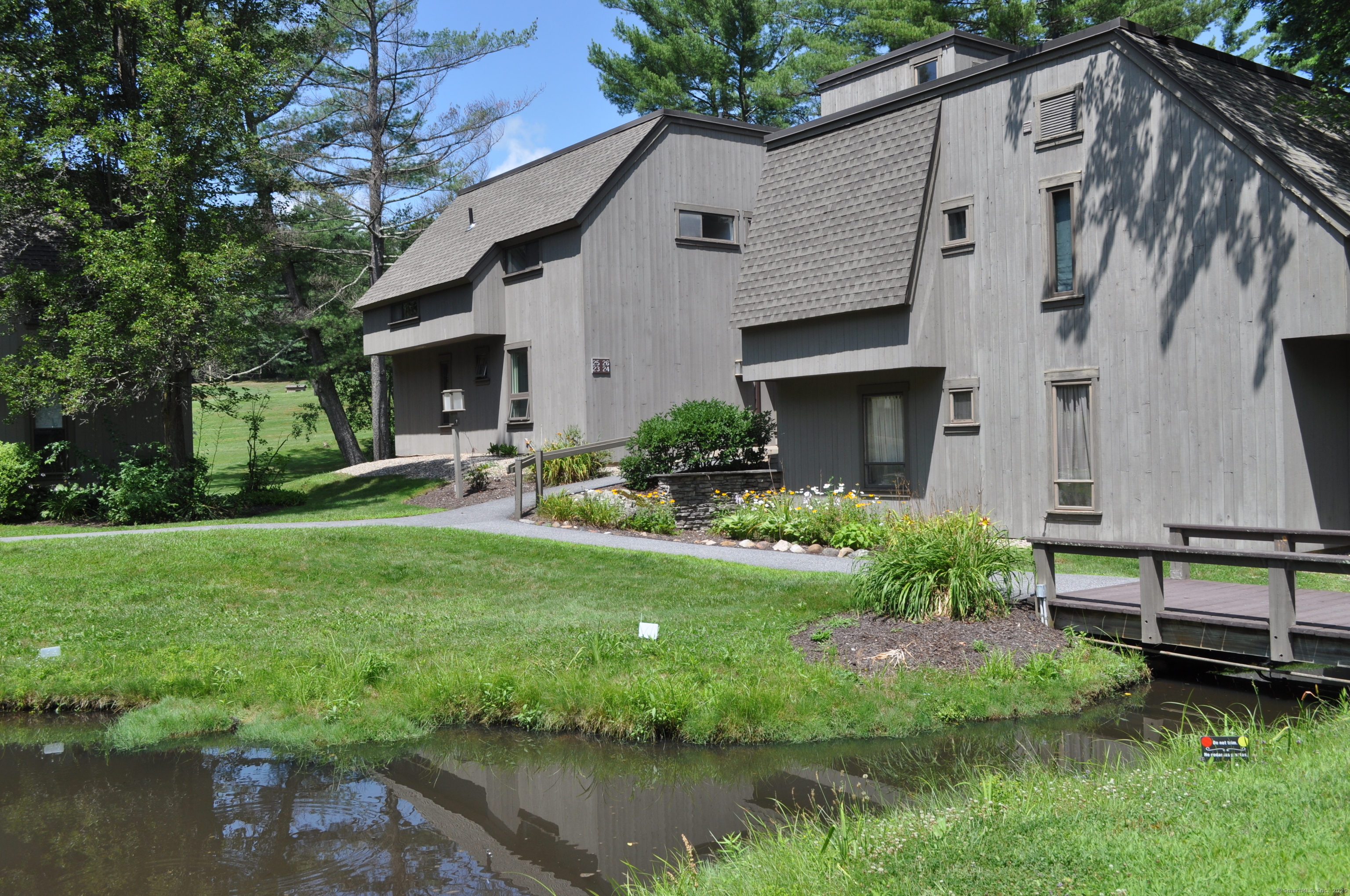 25 Heritage Drive 25