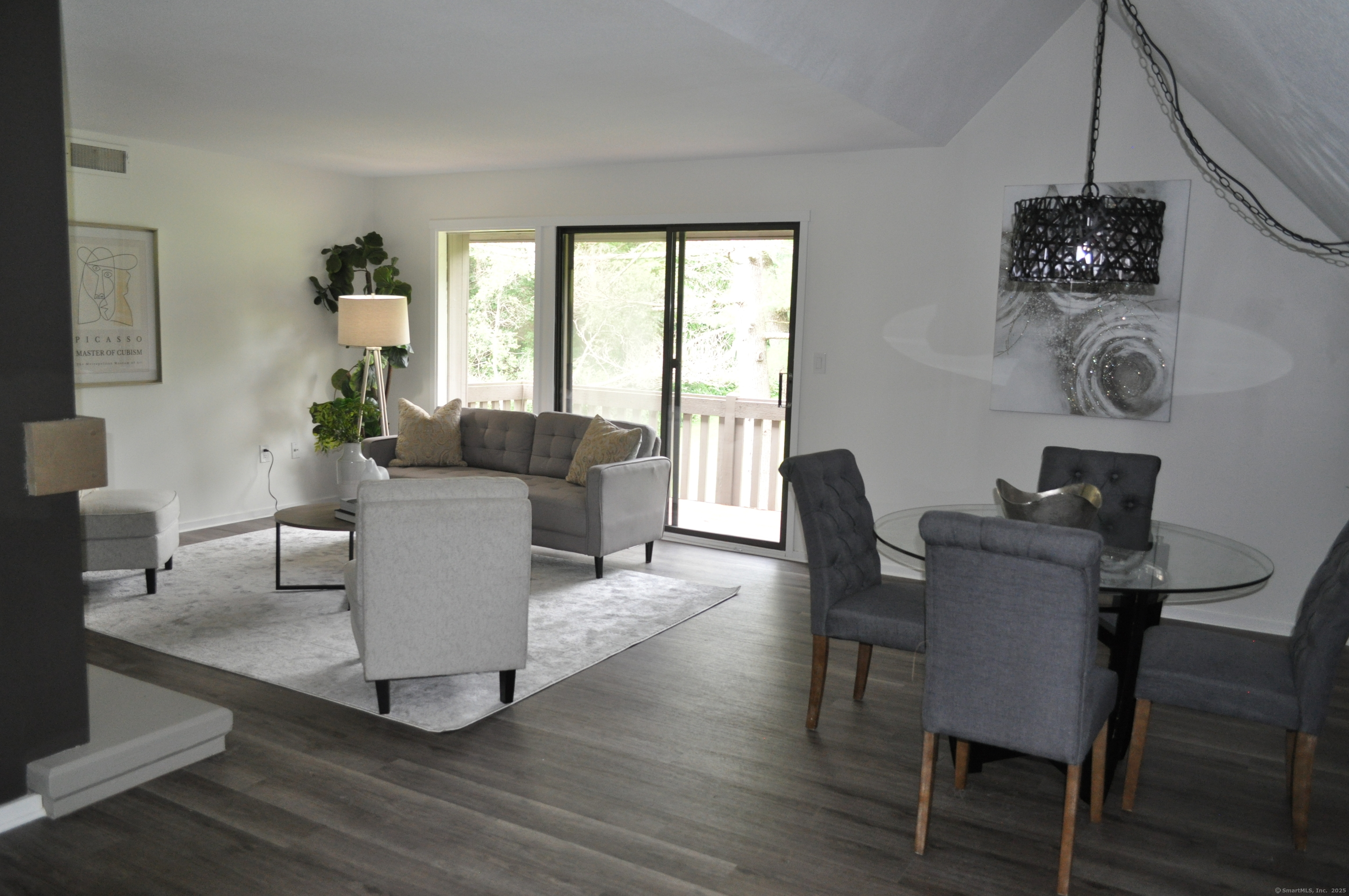 25 Heritage Drive 25