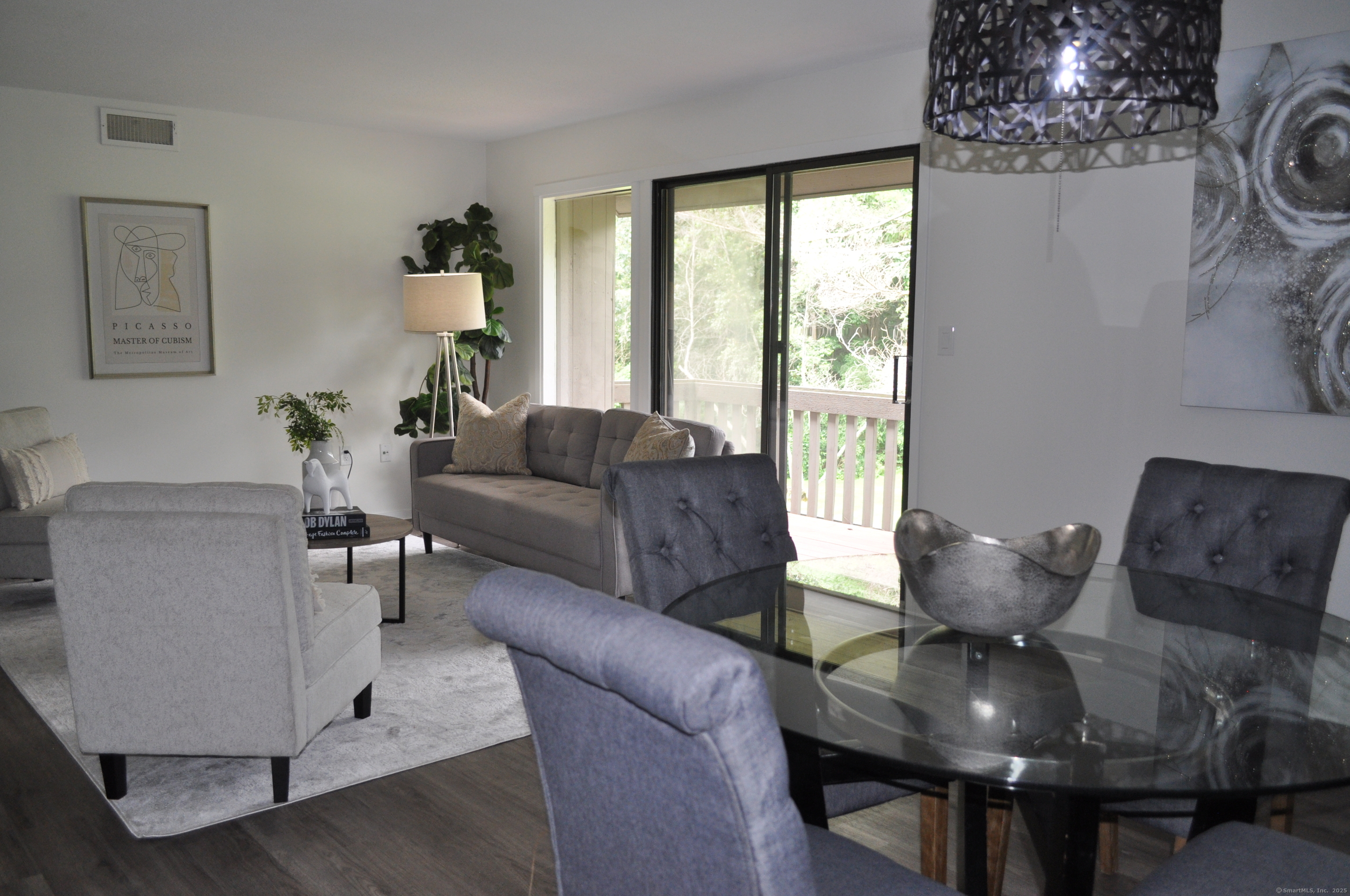 25 Heritage Drive 25