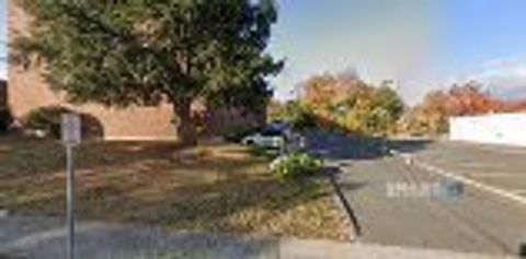 70 Grove Hill Street APT 2G New Britain CT 06052