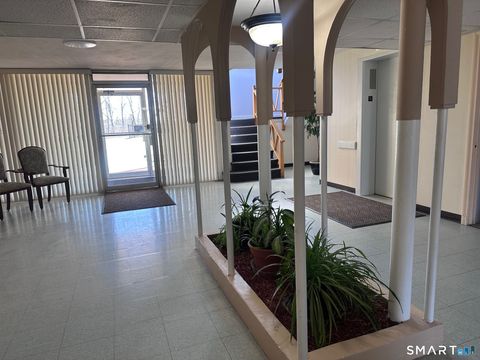 Condo For Sale - 70 Grove Hill Street #APT 2G<br/> New Britain, CT 06052