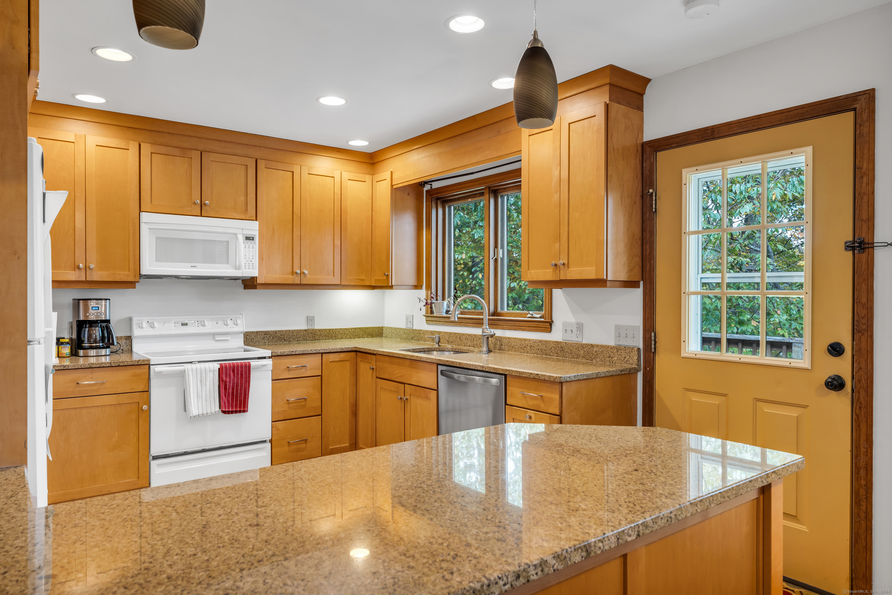 212 Woodland Road, Guilford, Connecticut image 7